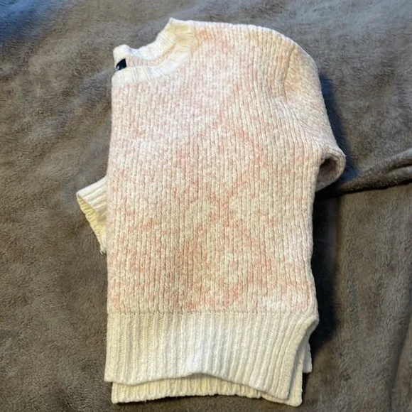 Line Knit Sweater - Picture 5 of 5